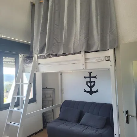 Renove Avec Magnifique Vue
